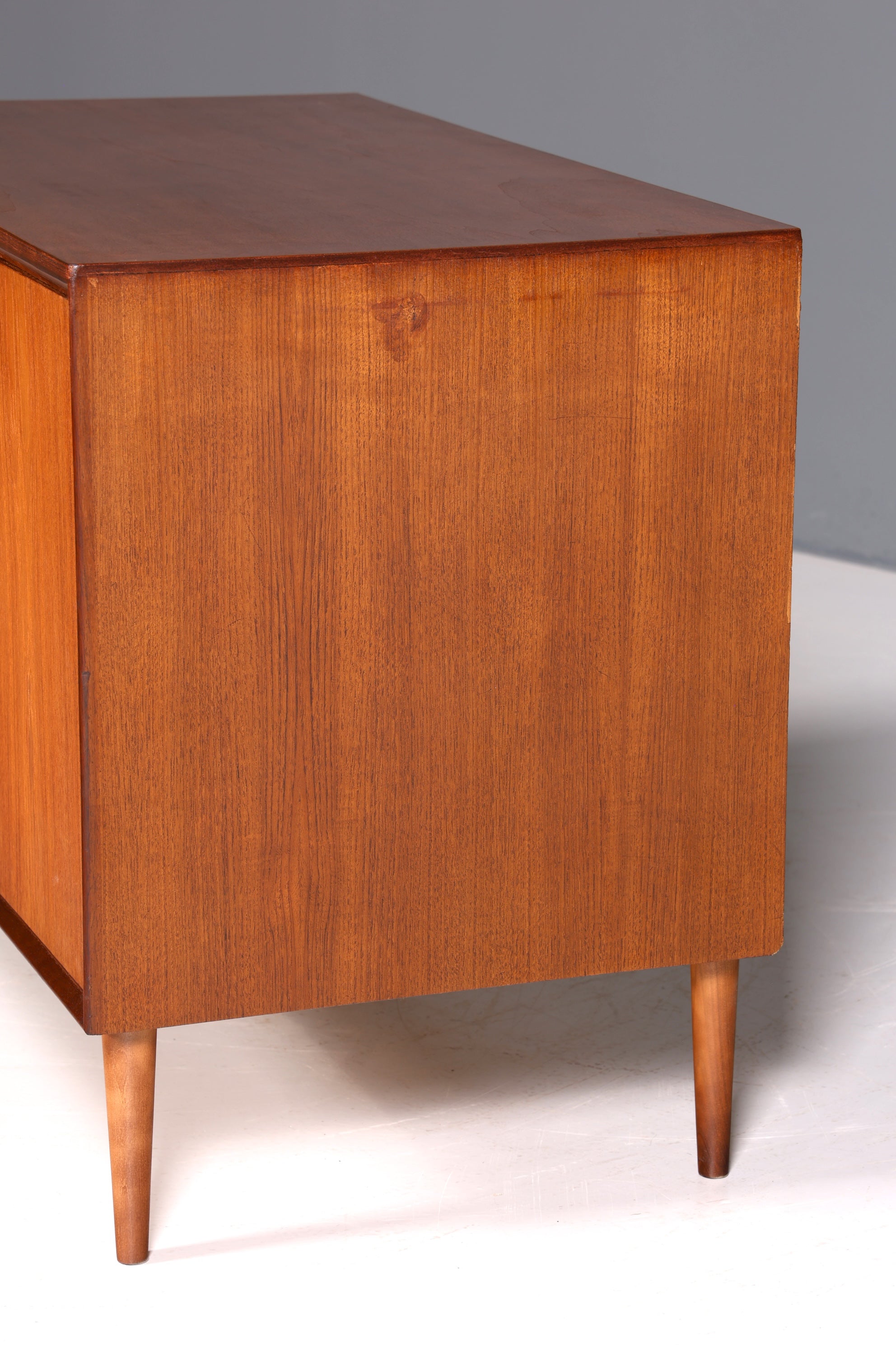 Wunderschöne Mid Century Kommode Vintage Schrank Retro Flur Kommode 60s Sideboard 1 von 2