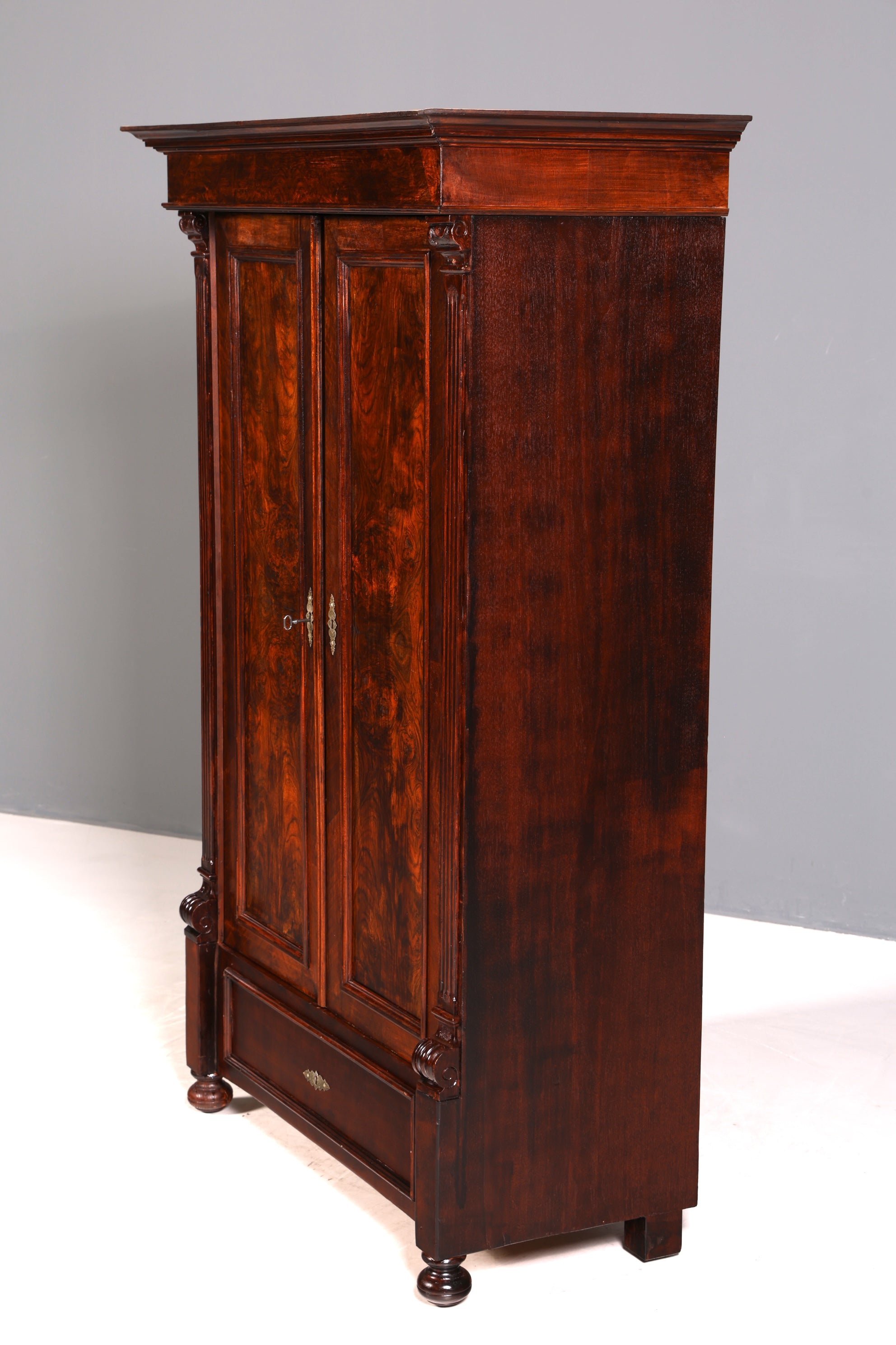 Traumhafter Gründerzeit Schrank Louis Philippe Antik Kleiderschrank Wäscheschrank Dielenschrank