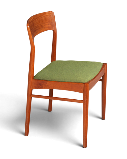 Dänischer Mid Century Esszimmerstuhl Teakholz Henning Kjærnulf Korup Stolefabrik 60er