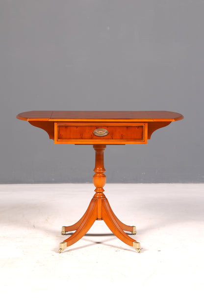Prachtige originele Heldense bijzettafel van taxushout, klaptafel, opbergtafel, ladekast, telefoontafel