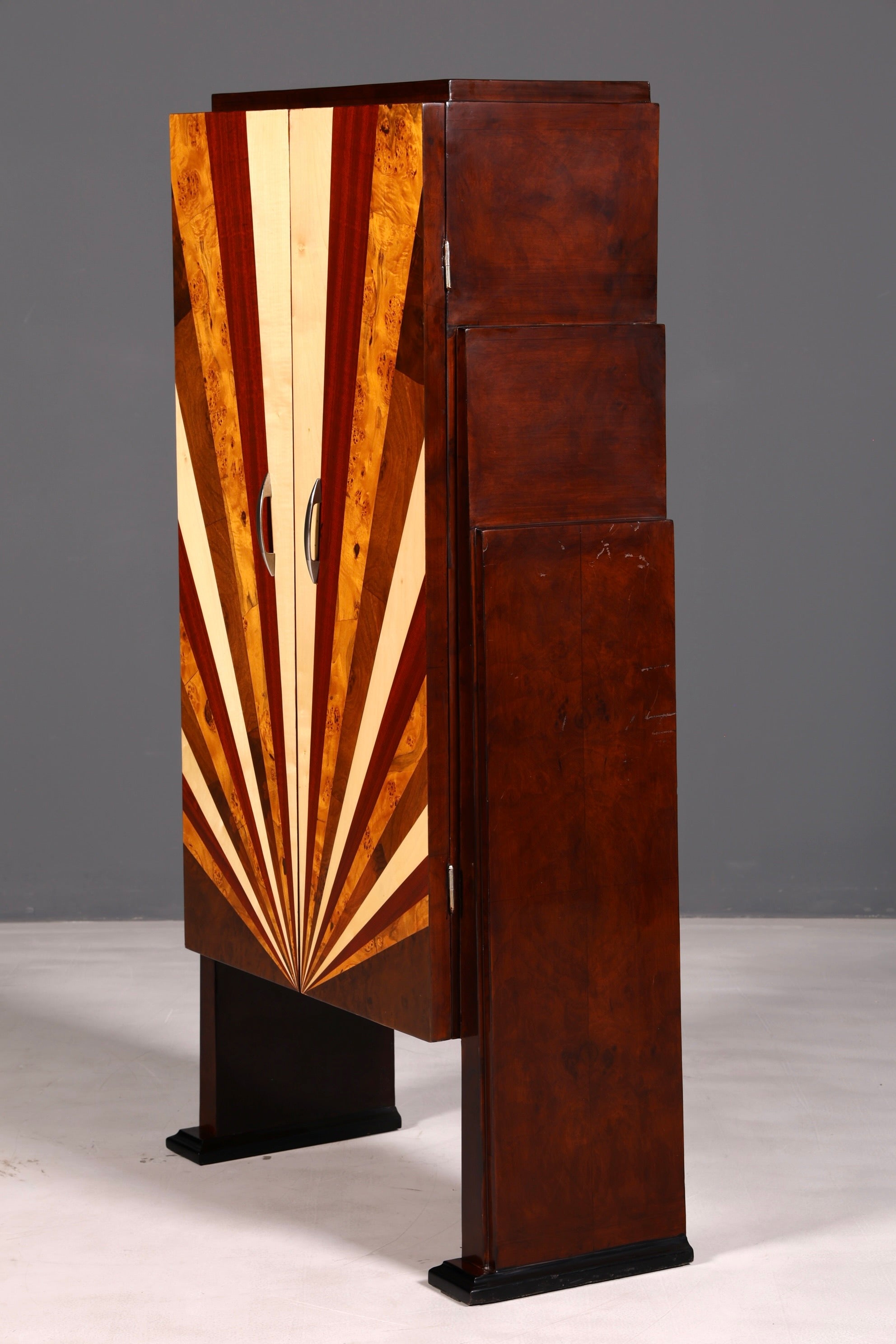 Traumhafter Art Deco Design Schrank Highboard Kommode Vertiko Sun Wäscheschrank Dielenschrank