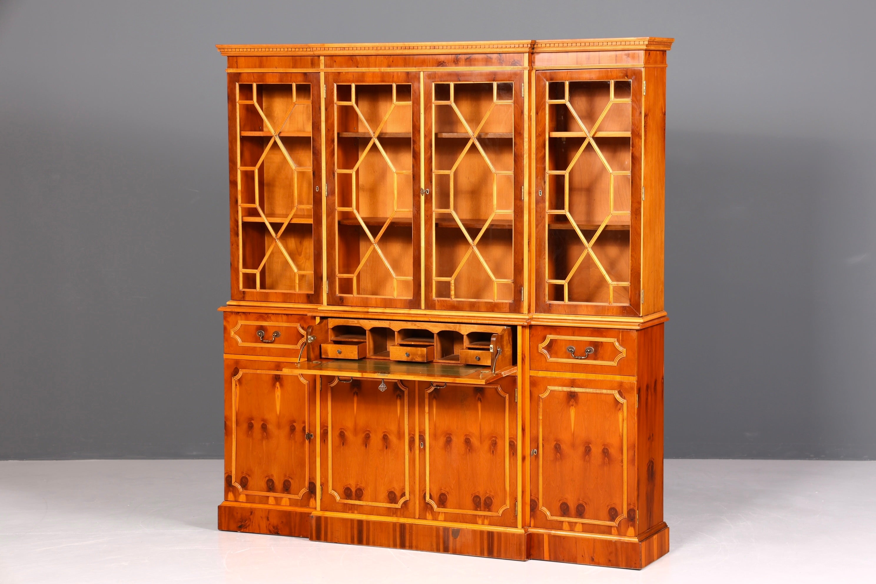 Dreamlike English display cabinet, bookcase, buffet, antique style, English yew, glass display case, library