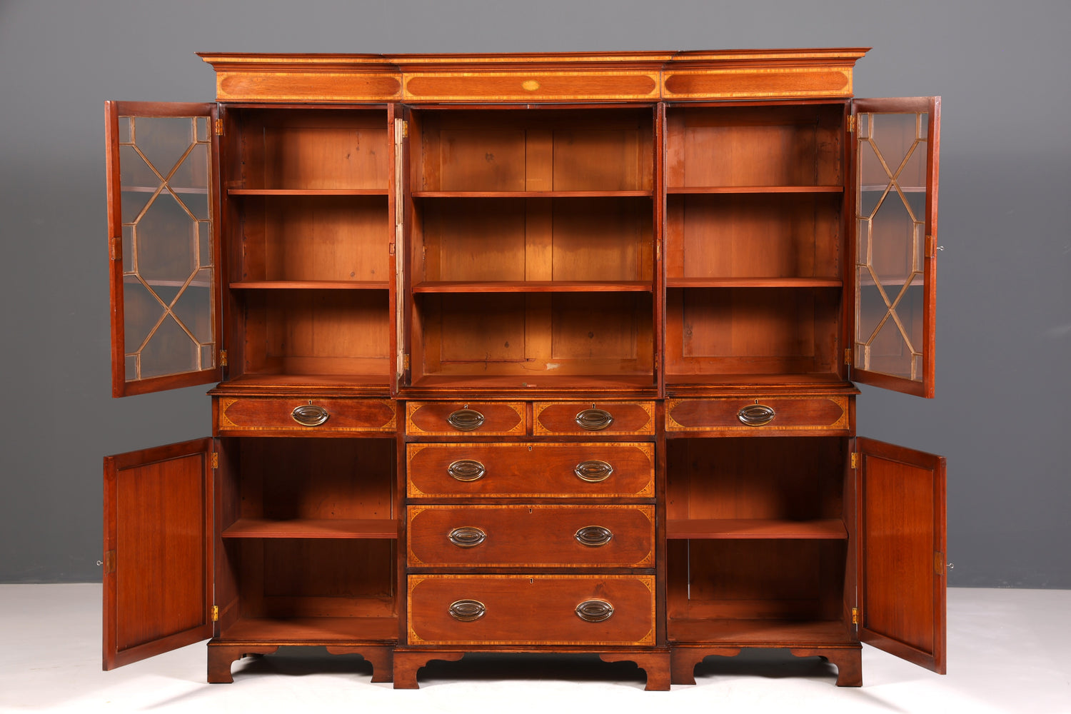 Wunderschöne Englische Vitrine Bibliothek Bücherschrank UK Buffet Schrank 60s Jahre