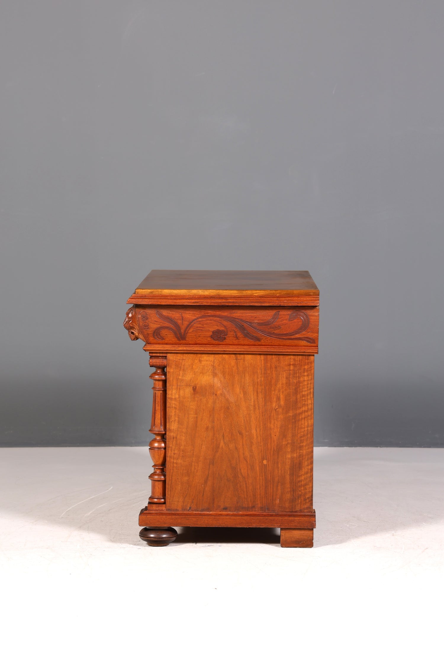 Stilvolle Gründerzeit Kommode Louis Philippe Nussbaum Schubladen Kommode Sideboard um 1880