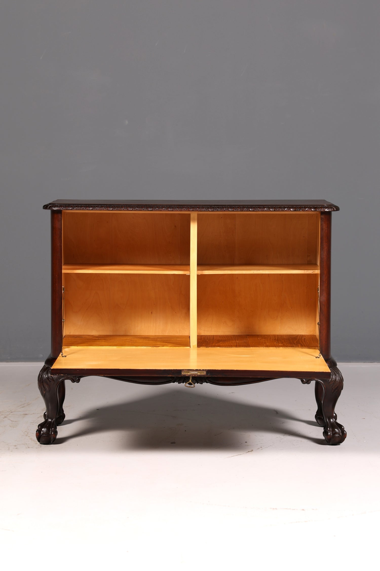 Prachtige Chippendale-kast in barokstijl, klapbare kast, commode, kist, antiek massief hout