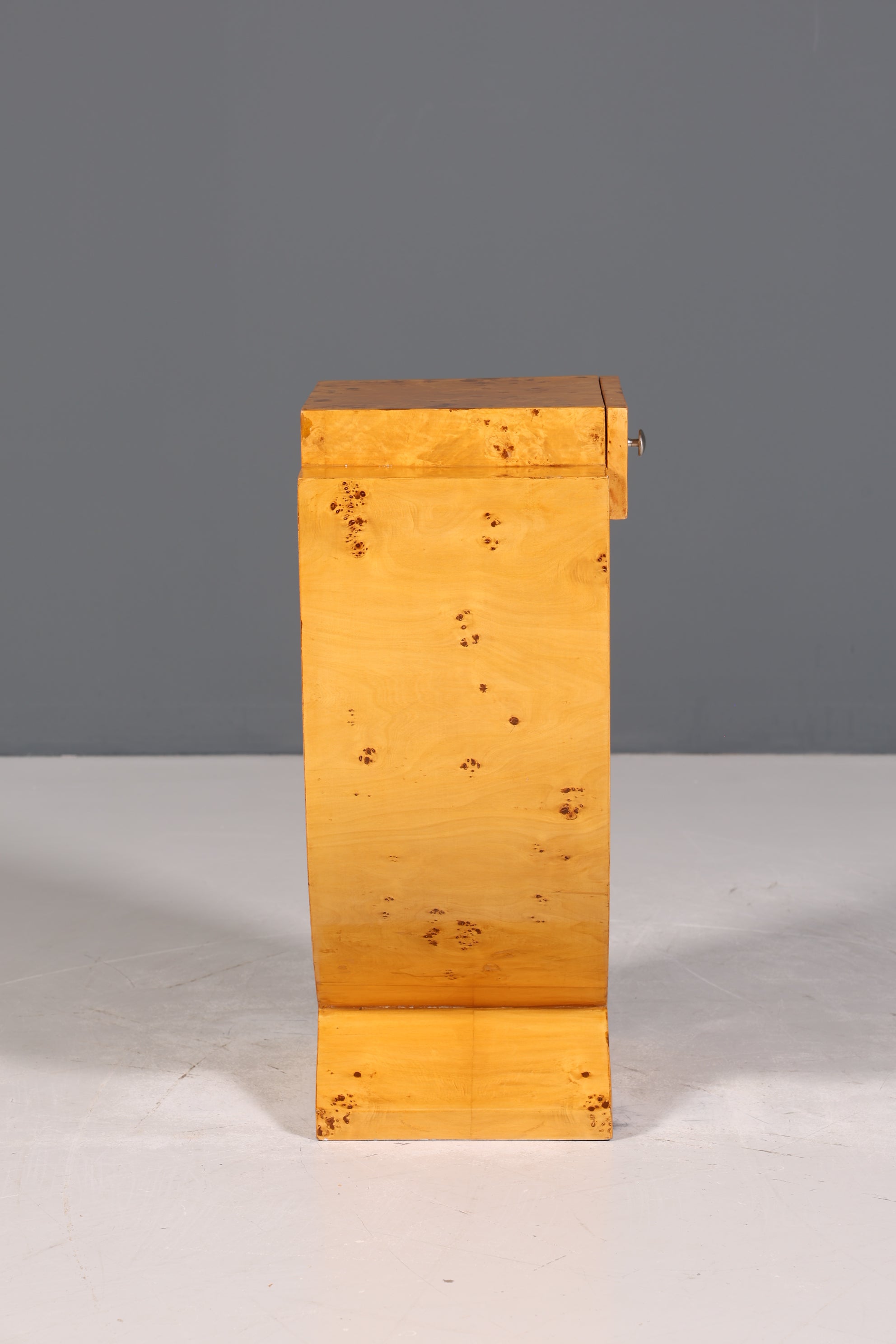 Wunderschöner Art Deco Stil Beistelltisch (Links) - Eleganter Ablagetisch für Ihr Zuhause