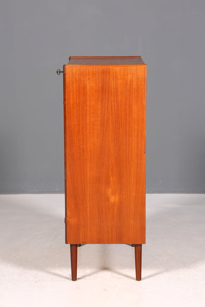 Beautiful mid-century retro teak wood chest of drawers, Danish design, 60s/70s style, cabinet, chest of drawers