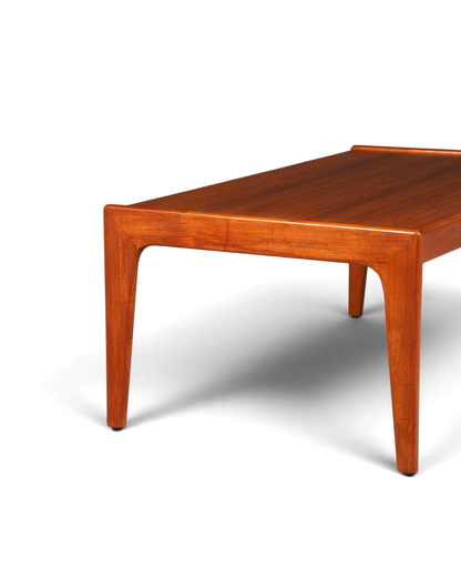 Hauptstadt Möblerei Mid Century Couchtisch aus massivem Teakholz mit eleganter Maserung im 70er Jahre Retro-Design