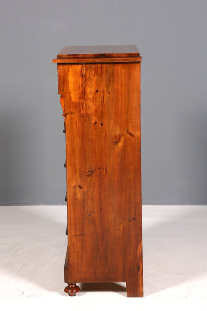 Stylish Gründerzeit chest of drawers circa 1890, Art Nouveau vertiko, antique chiffonier, linen chest