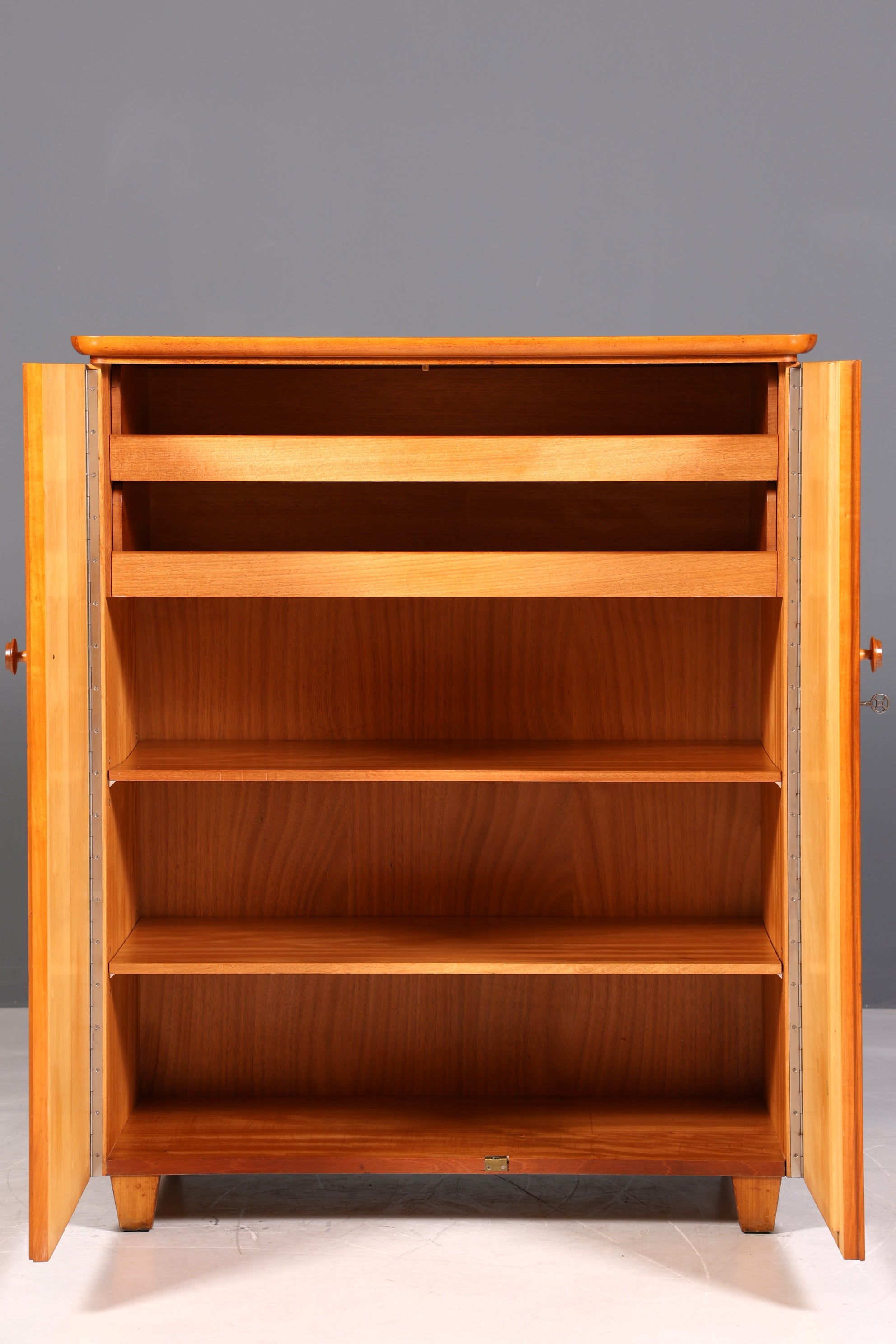 Wunderschöner Mid Century Schrank 60er Jahre Wäscheschrank Aktenschrank Kommode