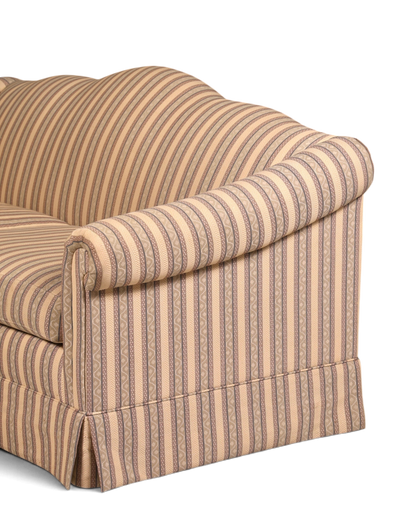 Hauptstadt Möblerei Drexel Heritage 3-Sitzer Sofa mit klassischem beigem Streifenmuster und gerollten Armlehnen