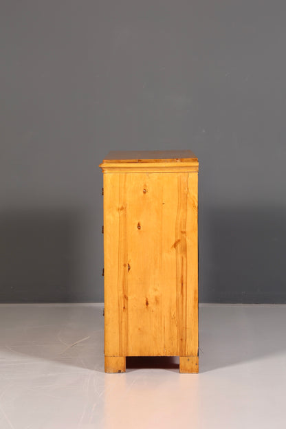 Ediele antieke ladekast van zacht hout met messing beslag, massief hout, vintage