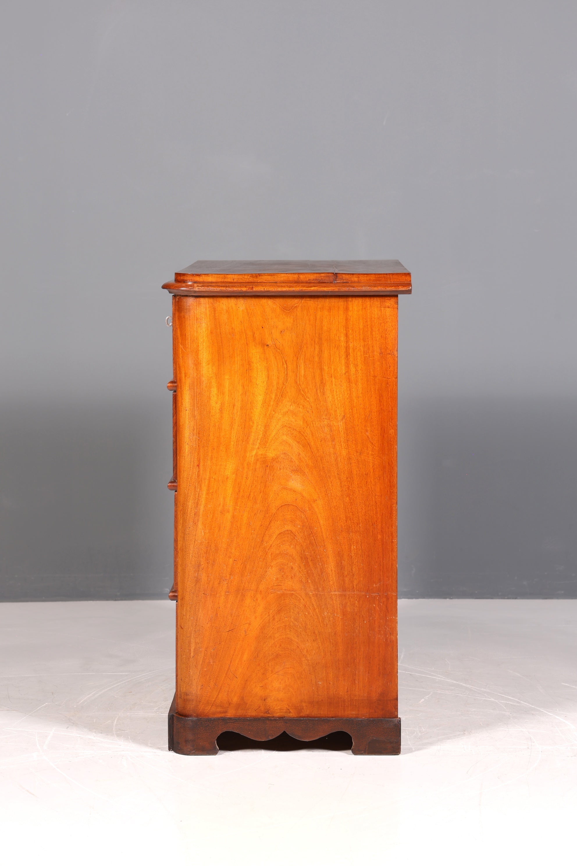 Dreamlike Biedermeier Louis Philippe antique chest of drawers, linen chest