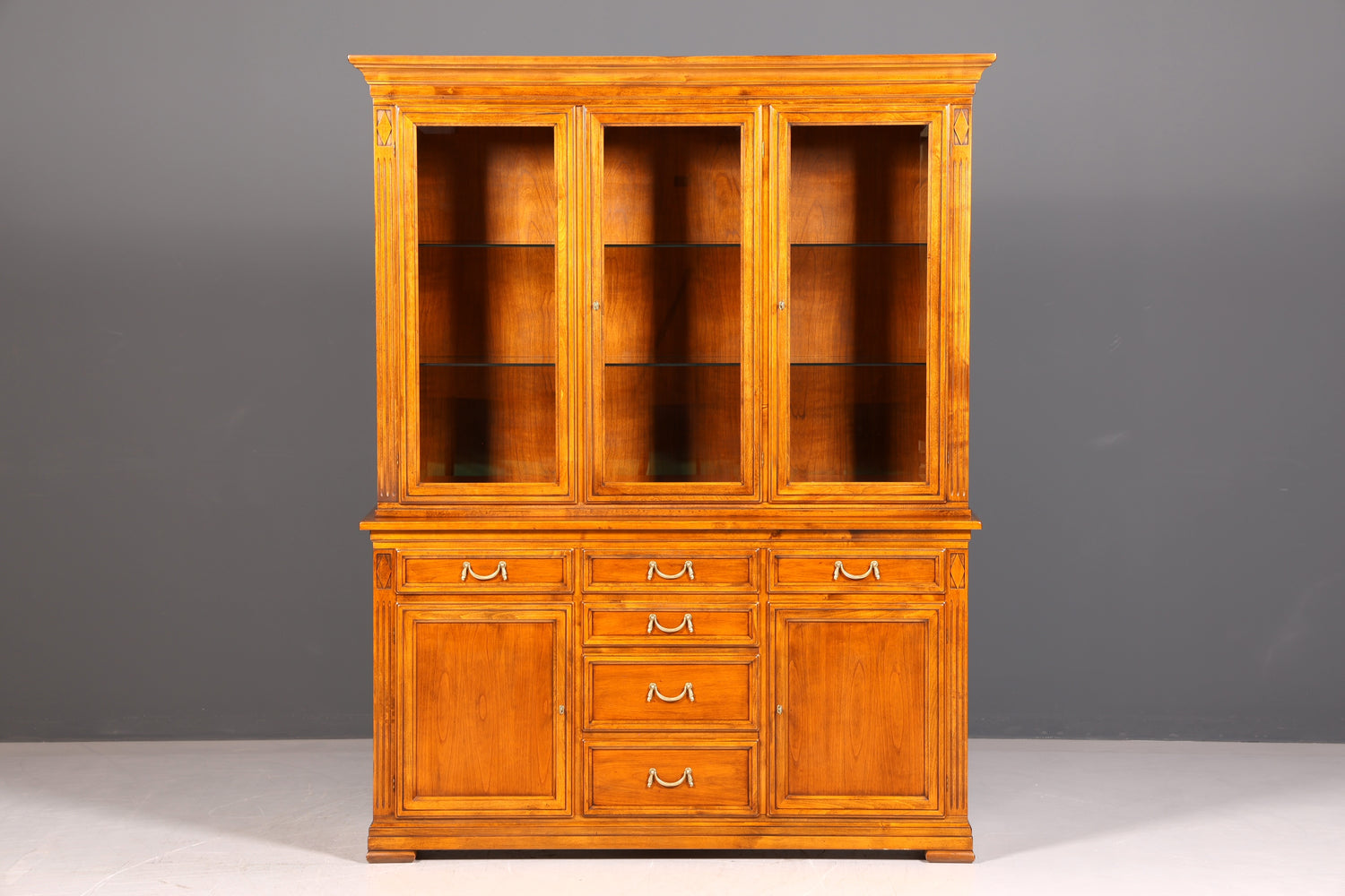Wunderschöne Original Selva Vitrine Villa Borghese Antik Massivholz Buffet Schrank Bibliothek Glasvitrine Made in Italy