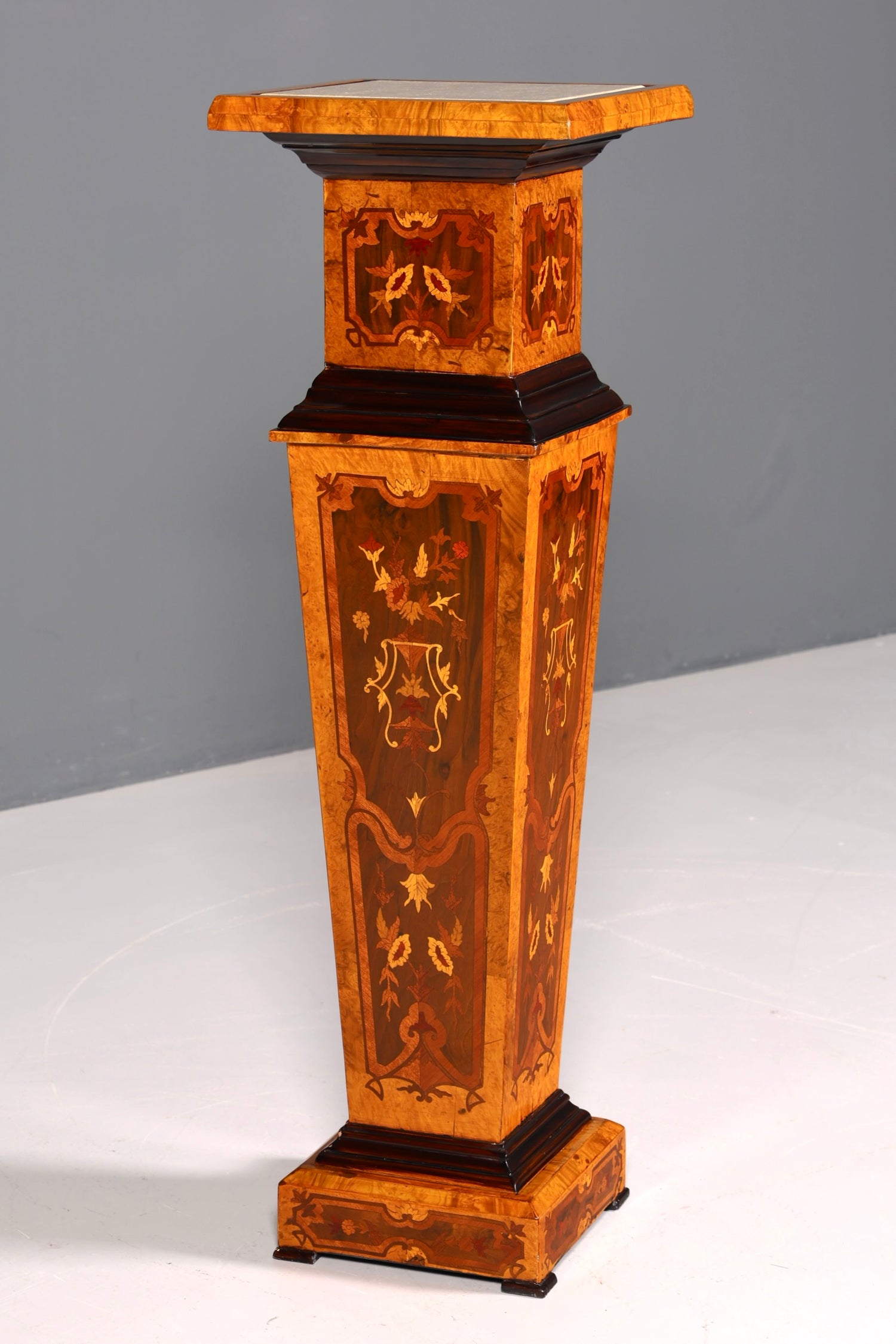 Traumhafte Barock Stil Säule Blumensäule Louis XV Naturstein Marmor Ablage Tisch