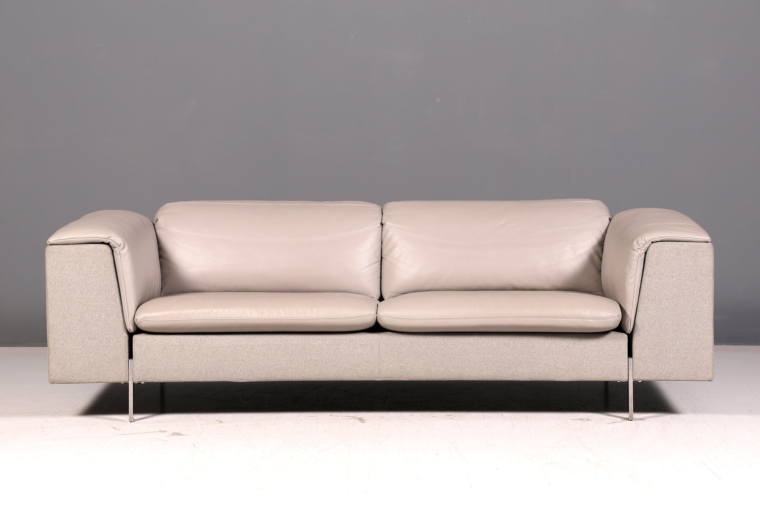 Wunderschönes Sofa der Marke Ligne Roset Grau Echtleder &amp; Stoff Couch Designer Sofa Wohnzimmer