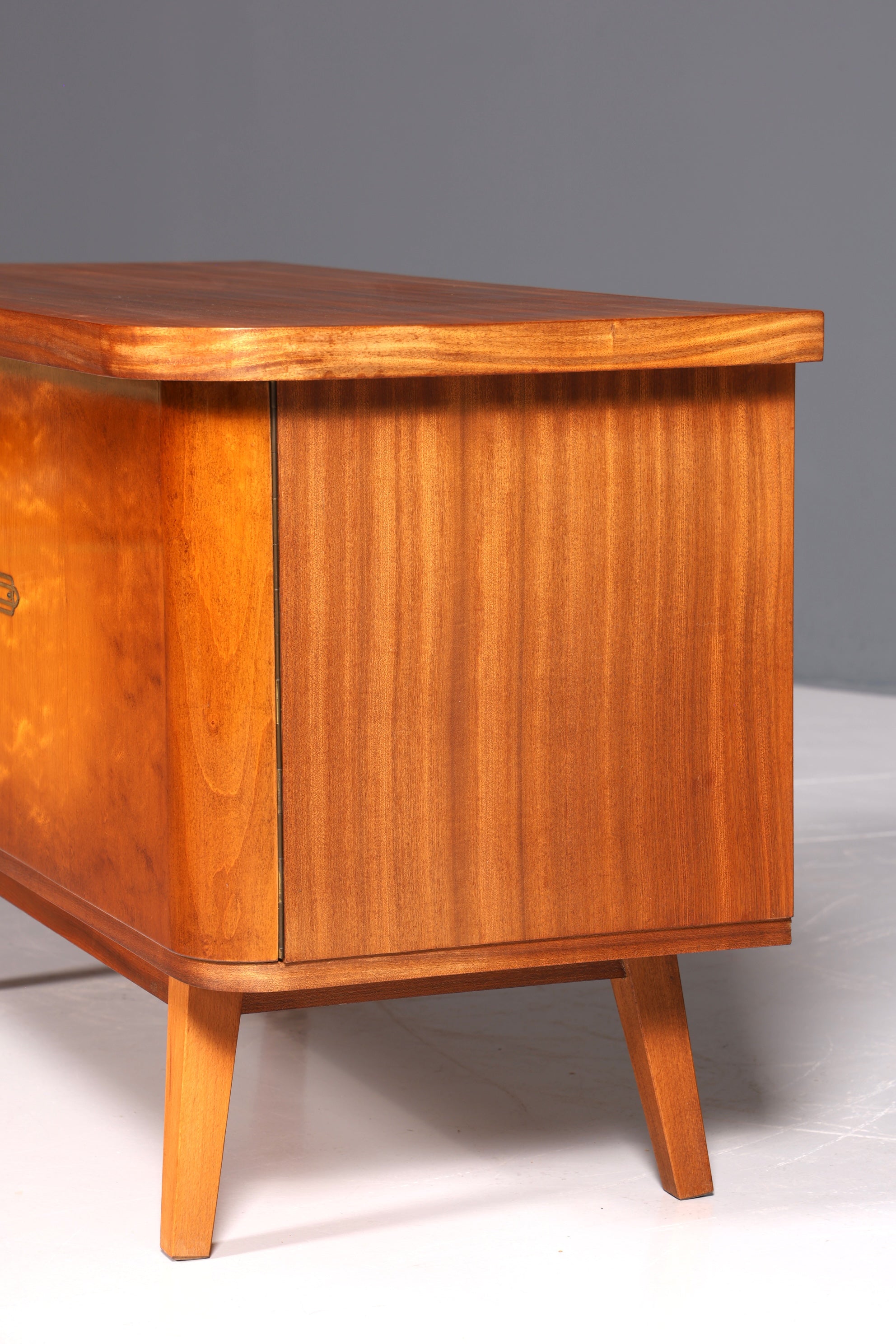 Stylish Mid Century Chest of Drawers Retro Hallway Chest of Drawers Vintage TV Chest of Drawers Cabinet 60s