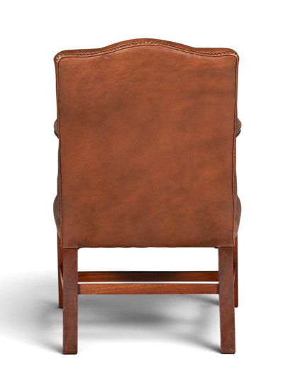 Hauptstadt Möblerei Chesterfield Armlehnstuhl aus braunem Echtleder mit Holzgestell, Rückansicht