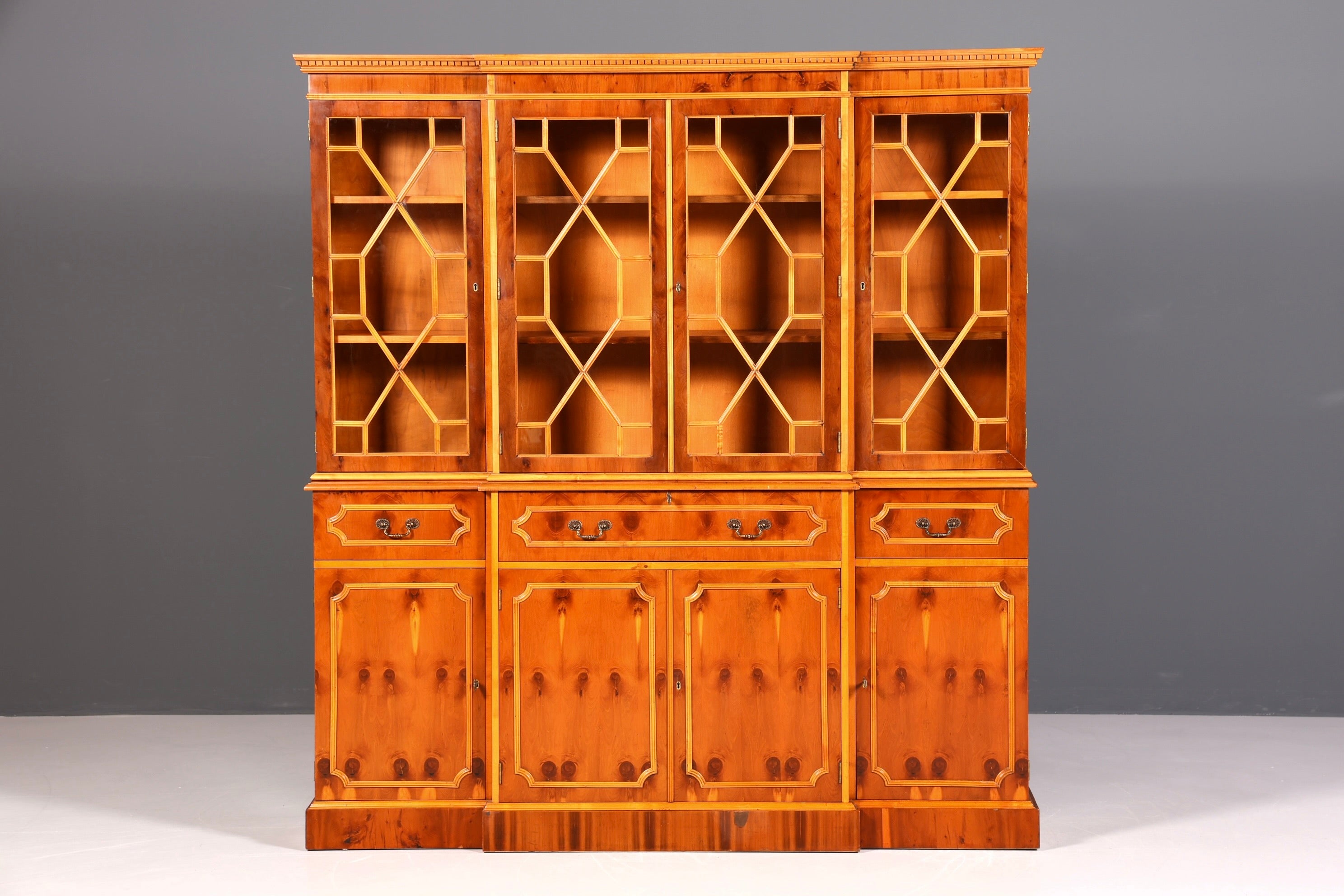 Dreamlike English display cabinet, bookcase, buffet, antique style, English yew, glass display case, library