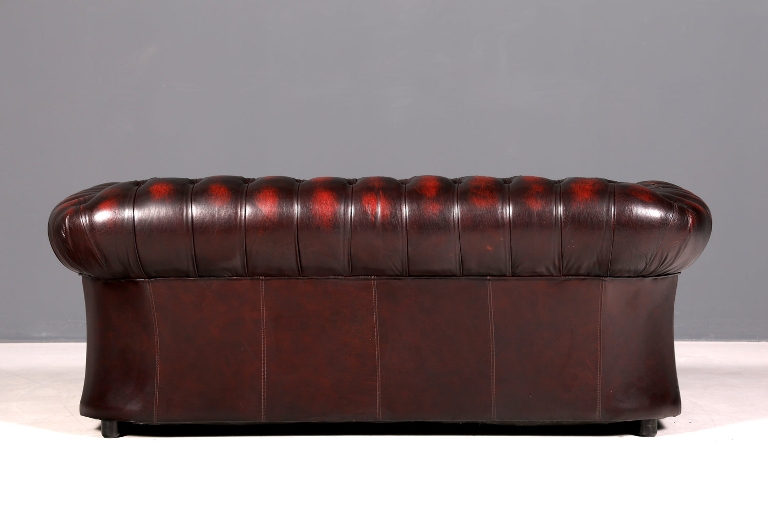 Wunderschönes Original Chesterfield Sofa 3- Sitzer echt Leder Oxblood Couch Englisch