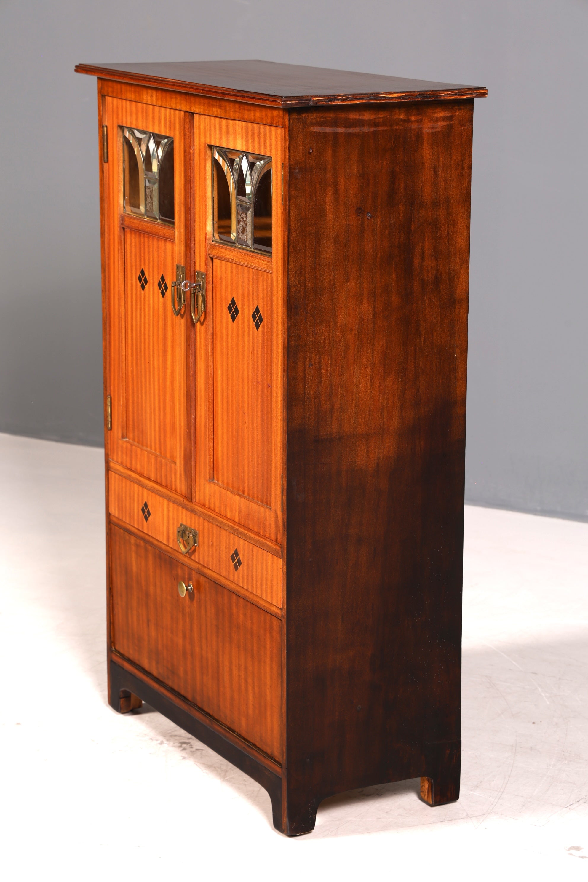 G776 Finish Traumhafte Jugendstil Vitrine Antike Holz Bücherschrank Eiche Antik Schrank Geschirrschrank (Kopie)
