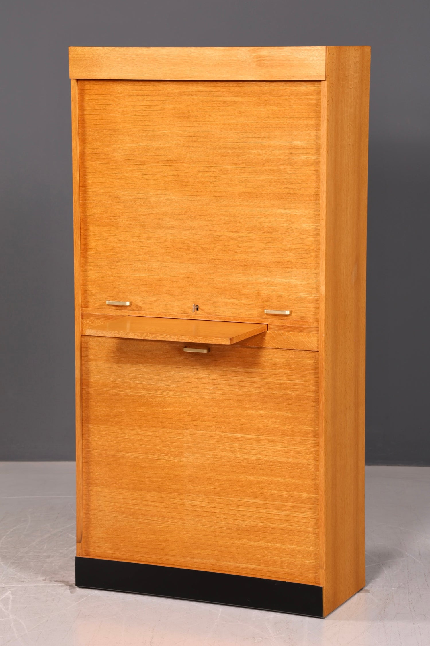 Stilvoller Mid Century Rollladenschrank Bauhaus Apothekerschrank Art Deco Büro Aktenschrank