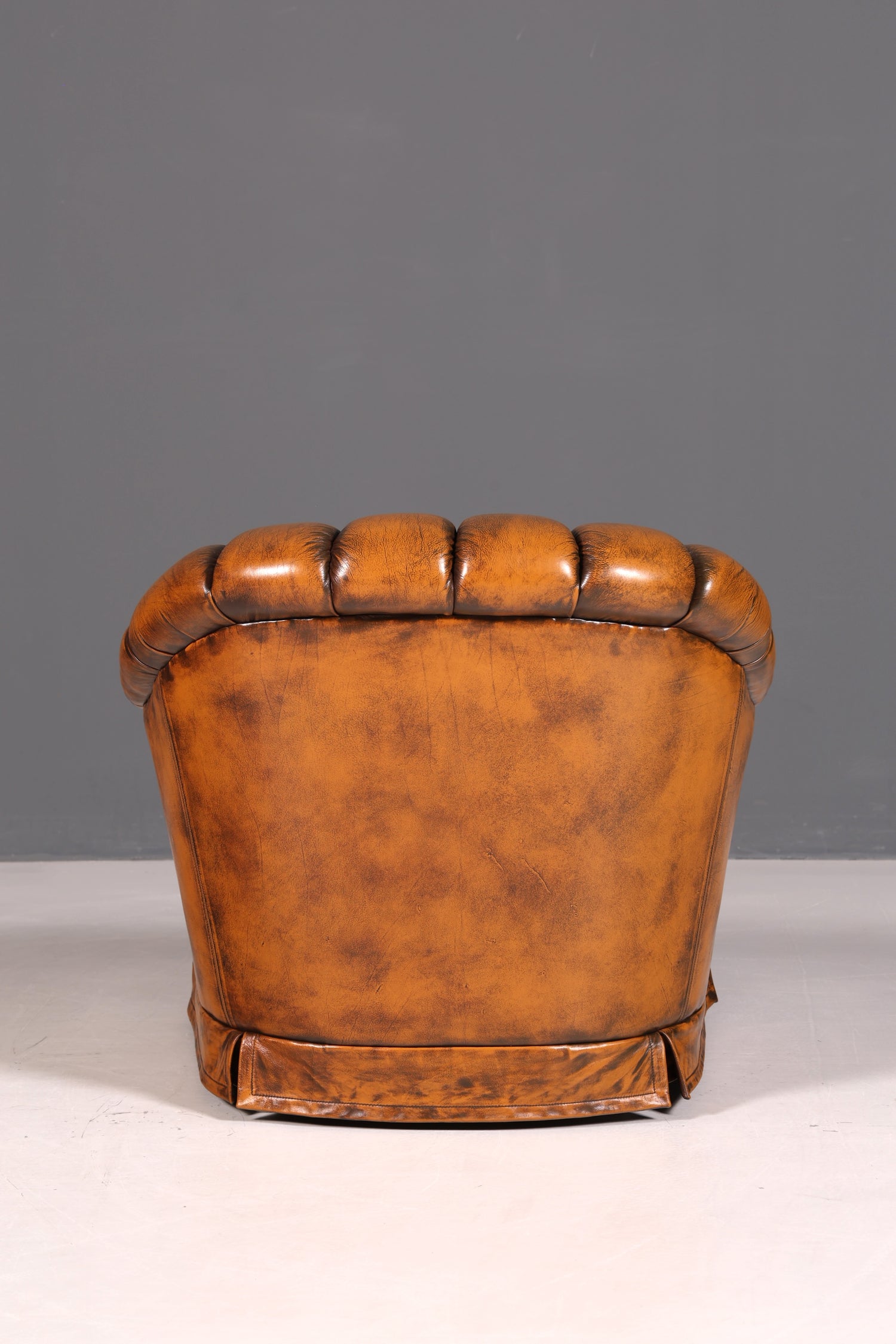 G150 Finish cm Stilvoller Original Chesterfield Sessel Englischer Armlehnsessel Englisch Herrensessel (Kopie 2)