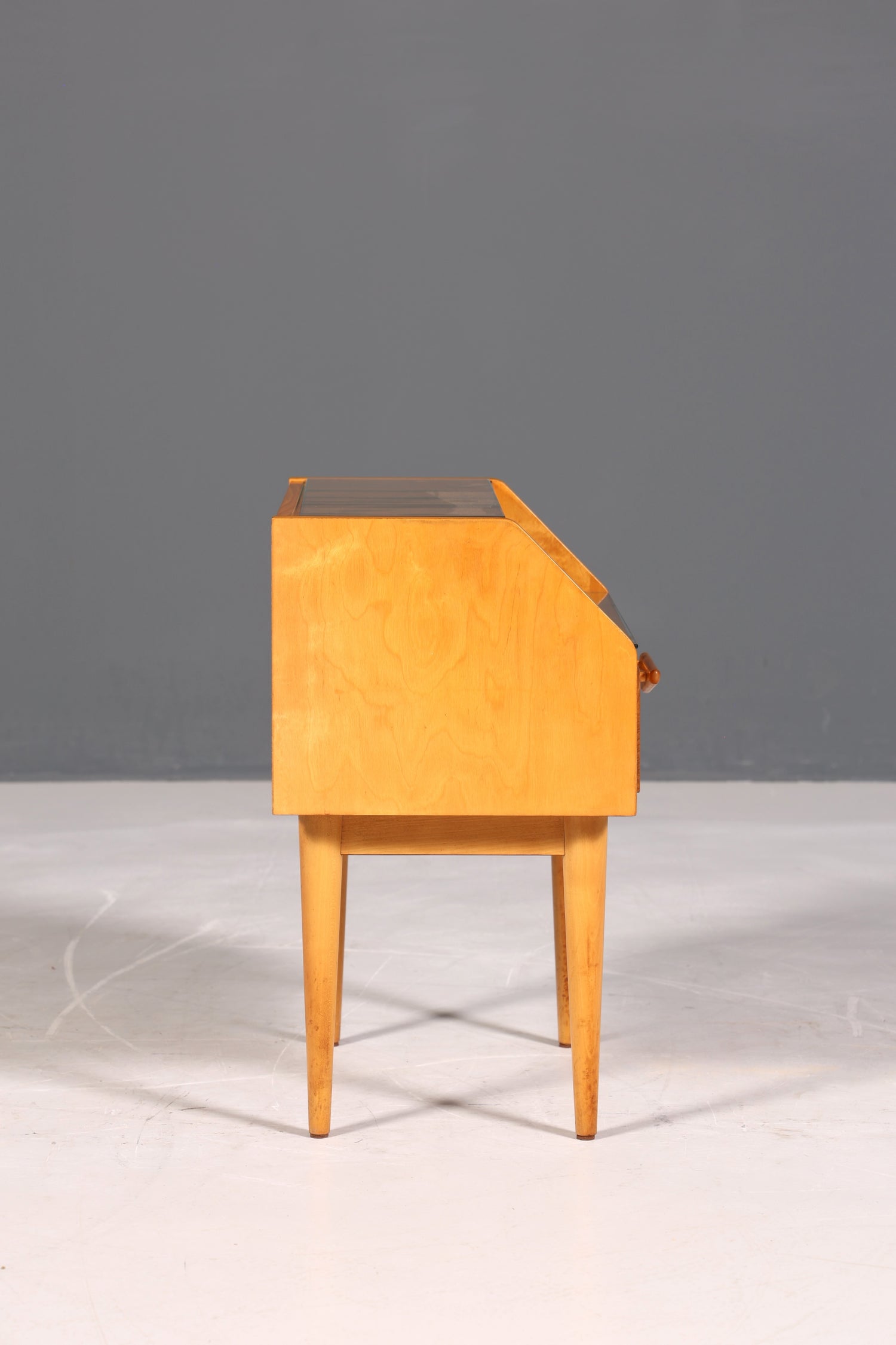 Schlichte Hellerau Kommode Mid Century Nachttisch echt Holz Beistelltisch VEB Möbel 1 von 2