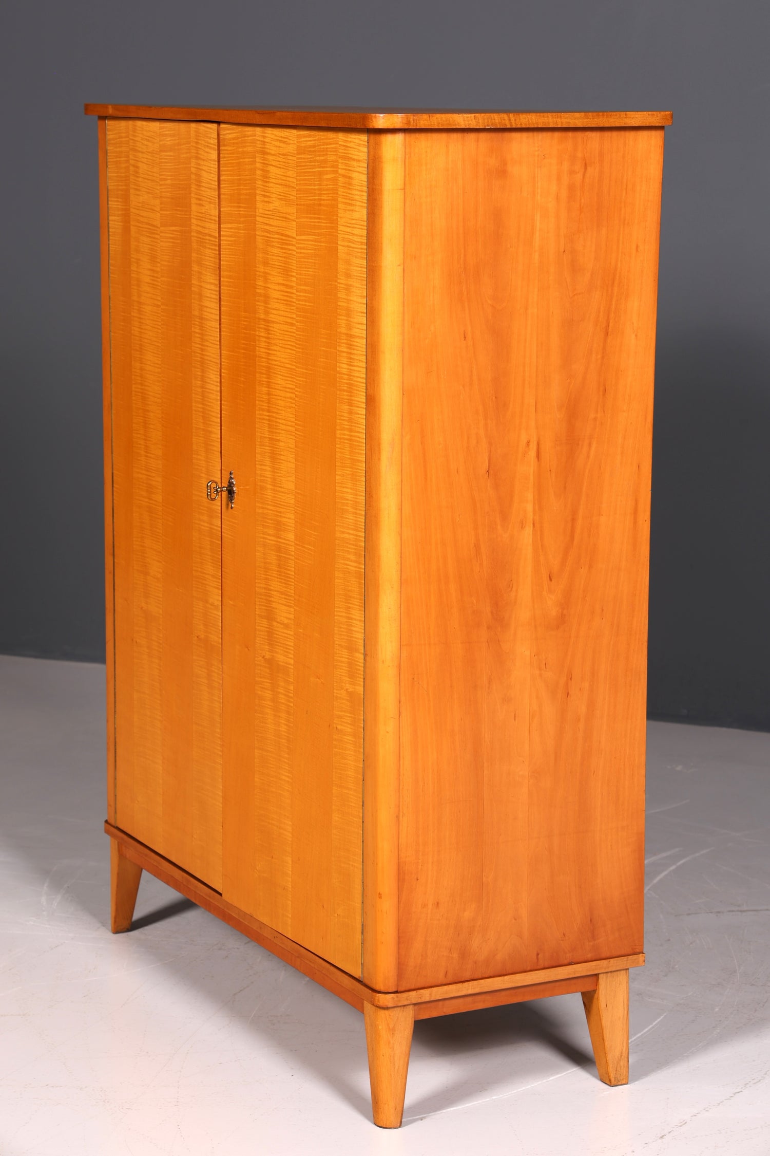 F879 Finish cm Wunderschöner Mid Century Schrank 60er Jahre Wäscheschrank Aktenschrank Kommode (Kopie)