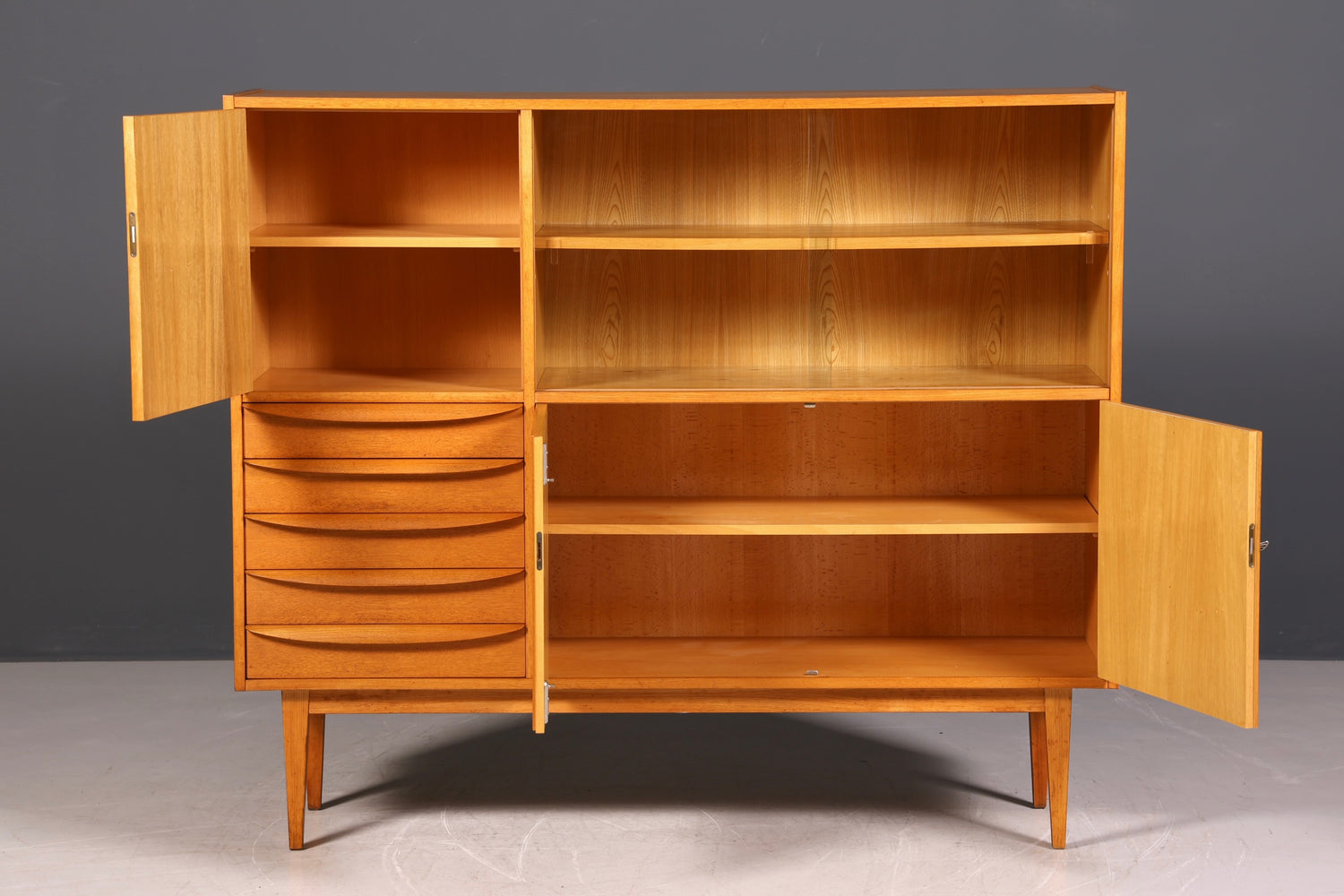 G246 Finish Traumhafter Mid Century Highboard Retro Vitrine 60er Jahre Schrank Kommode (Kopie)