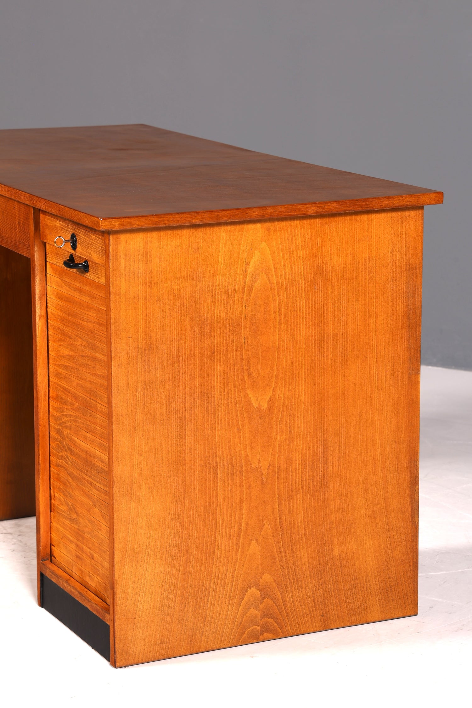 Stilvoller Bauhaus Rollladen Schreibtisch Mid Century echt Holz Bürotisch Vintage Office Table