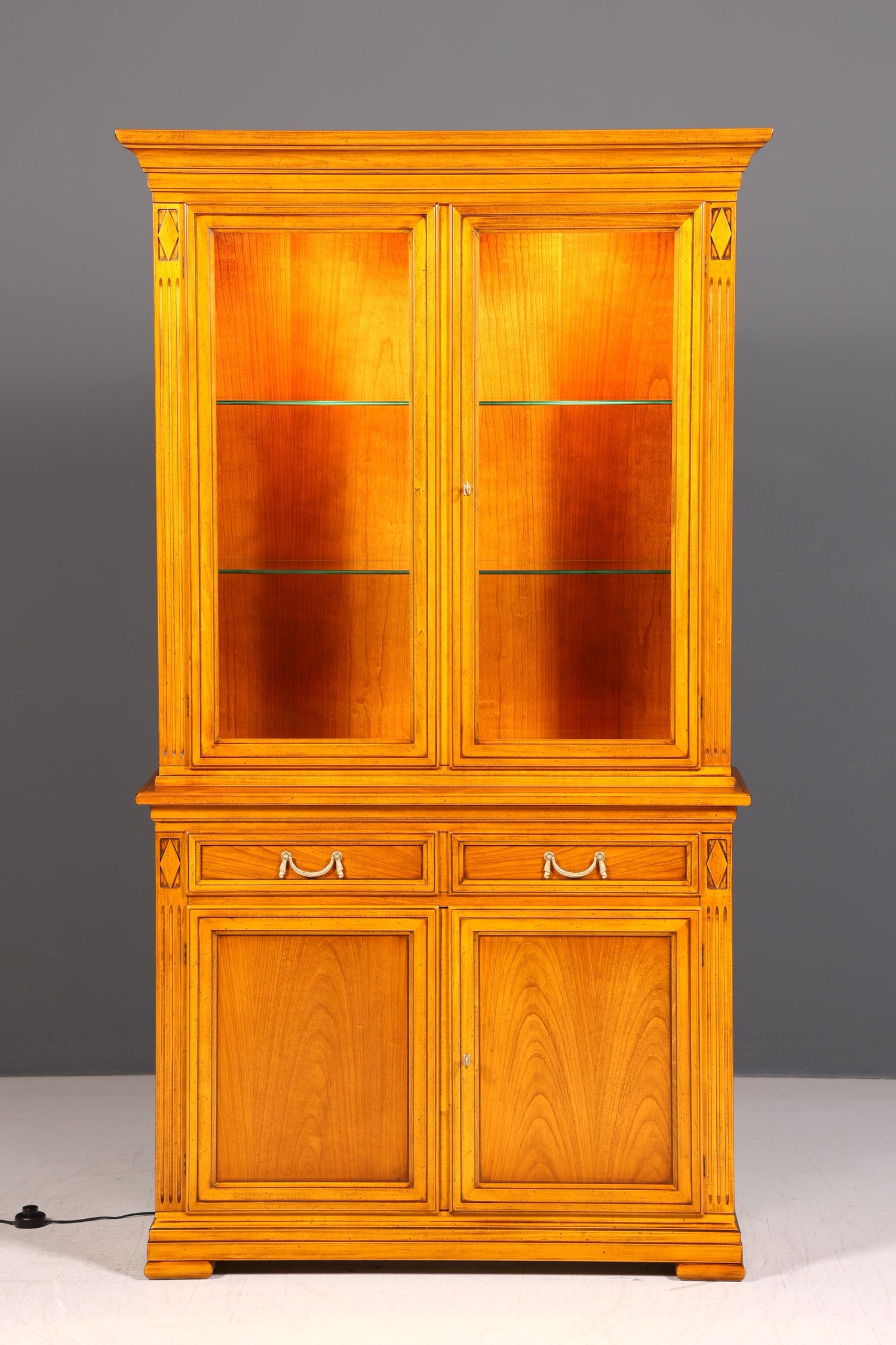 Traumhafte Original Selva Vitrine Villa Borghese Antik Massivholz Buffet Schrank Bibliothek Glasvitrine Made in Italy