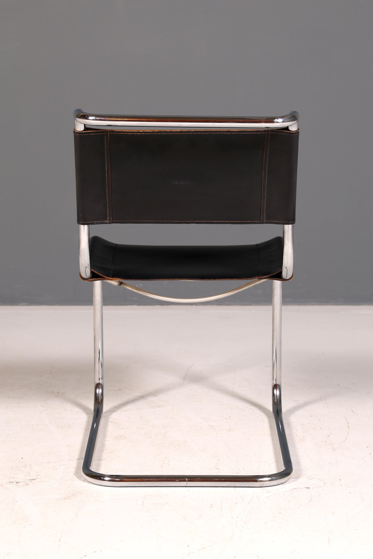 Edler Original Thonet Freischwinger Stuhl Chrom Leder Schwarz Bauhaus Designklassiker Kragstuhl Esszimmer Stuhl Vintage 2 von 2