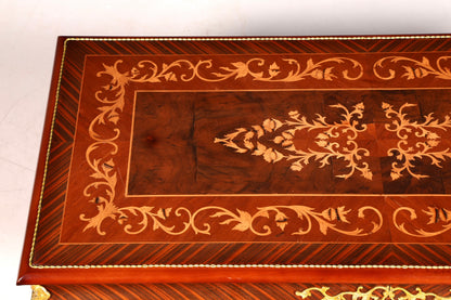 Prachtige barokke salontafel met inlegwerk, antiek messing, voor de woonkamer