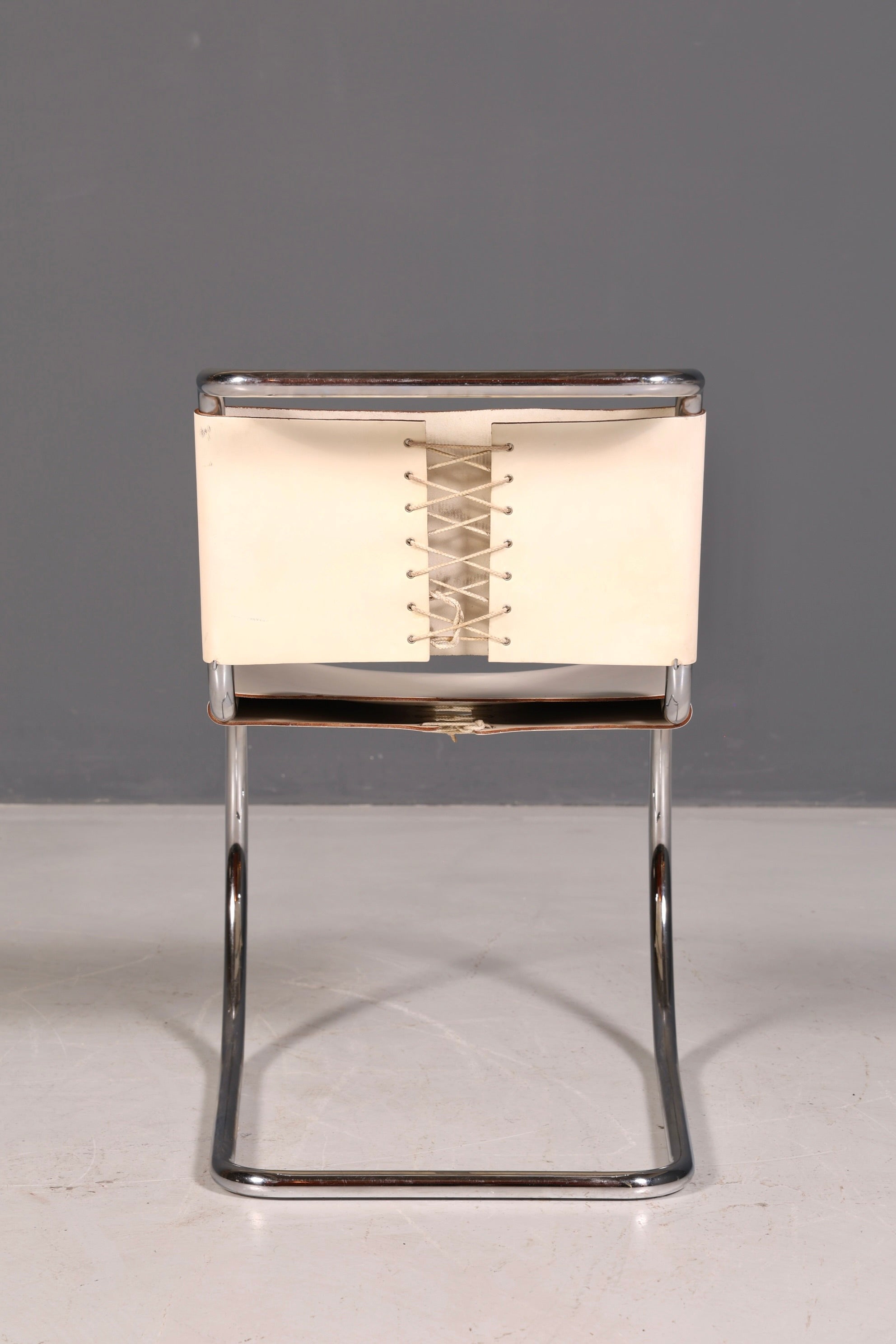 Edler Original Knoll International Freischwinger Stuhl MR Chair Mies van der Rohe Chrom Leder Weiß Bauhaus Designklassiker Sekretär Stuhl Esszimmer Stuhl 2 von 2