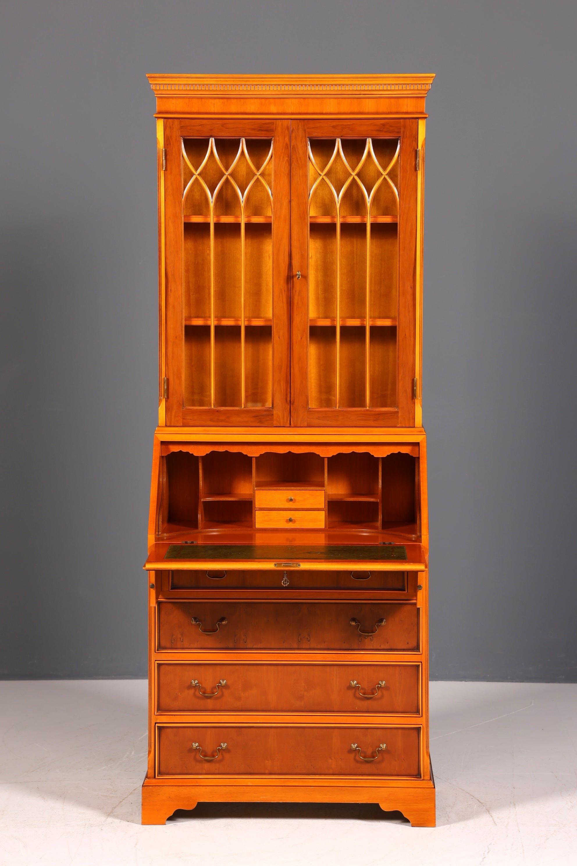 Wunderschöner Englischer Sekretär Büro Aufsatzsekretär Eibe Antik Stil Vitrinen Schrank UK