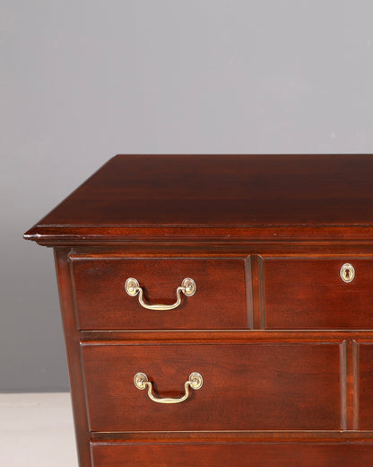 Elegante Drexel Heritage vertiko-ladekast in antieke Amerikaanse stijl, ladekast met laden, chiffonnière, linnenkast