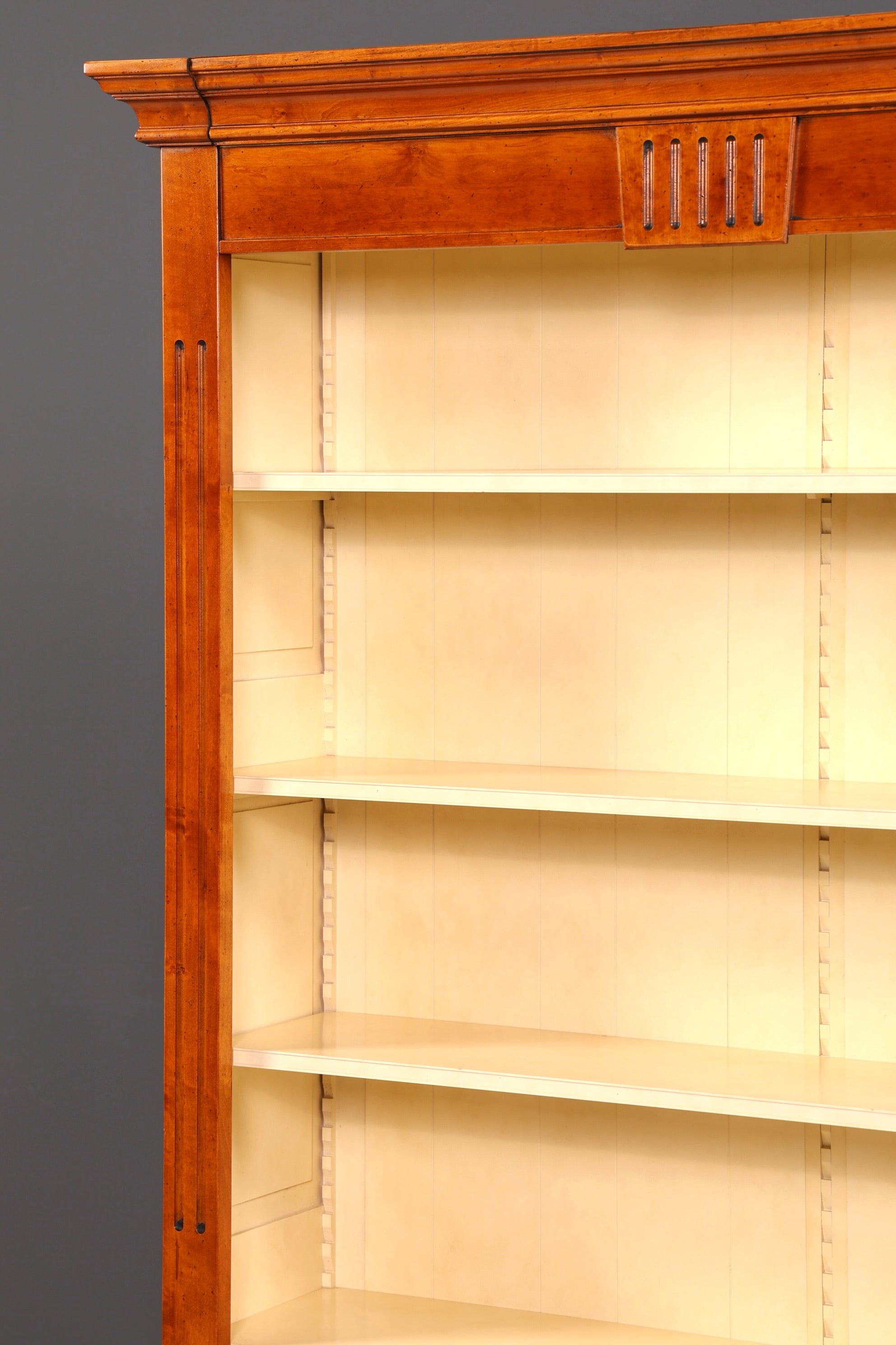 Wunderschönes Englisches XXL Bücherregal Eibe Antik Regal Bookshelf Buchablage 60s