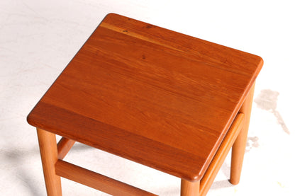 Edler Mid Century Teak Beistelltisch Dänisch Blumenhocker Ablagetisch Vintage 60er Danish Design Tisch 1 von 2