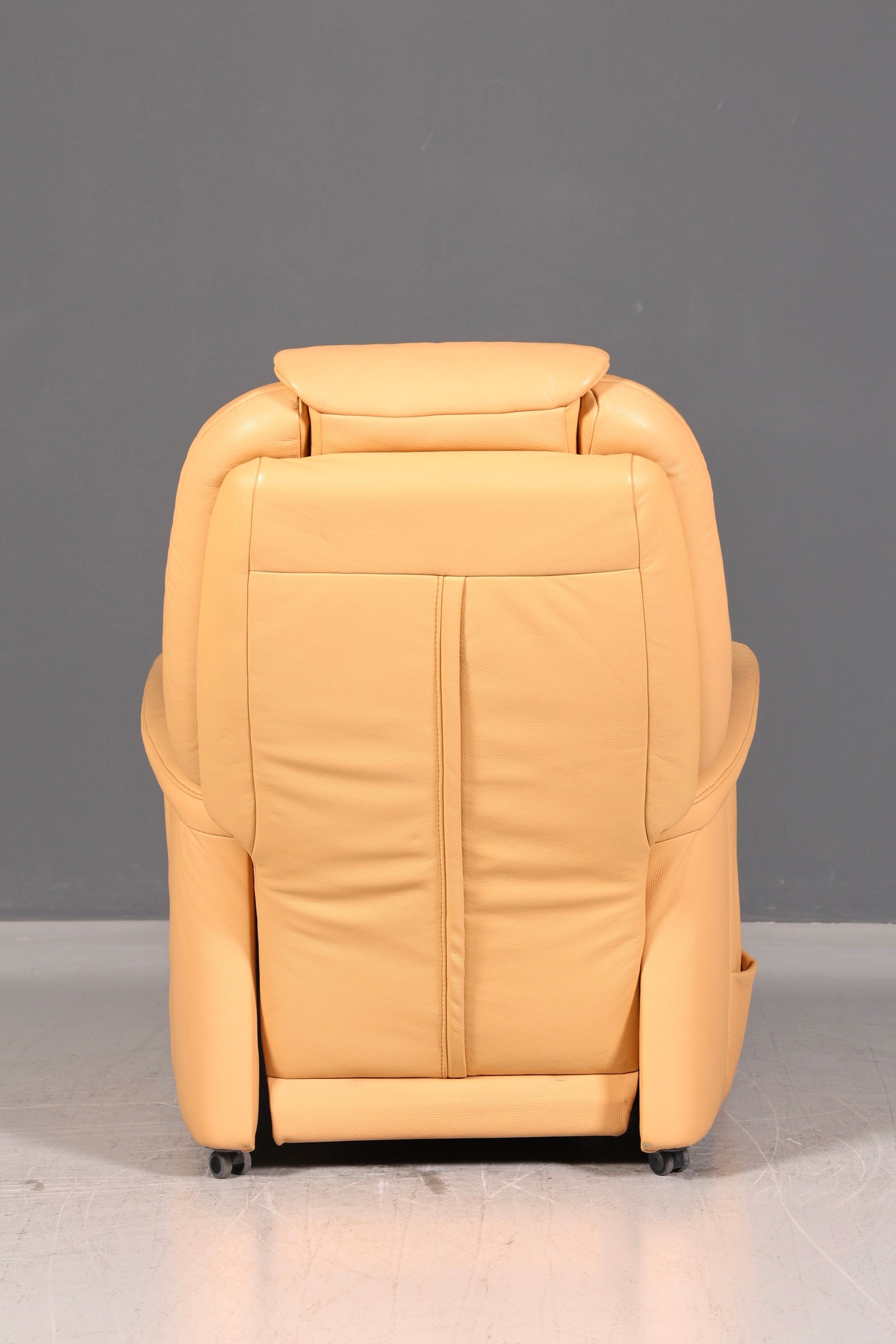 Prachtige Himolla-relaxfauteuil van echt leer, beige tv-fauteuil, relaxfauteuil met ligfunctie, vintage