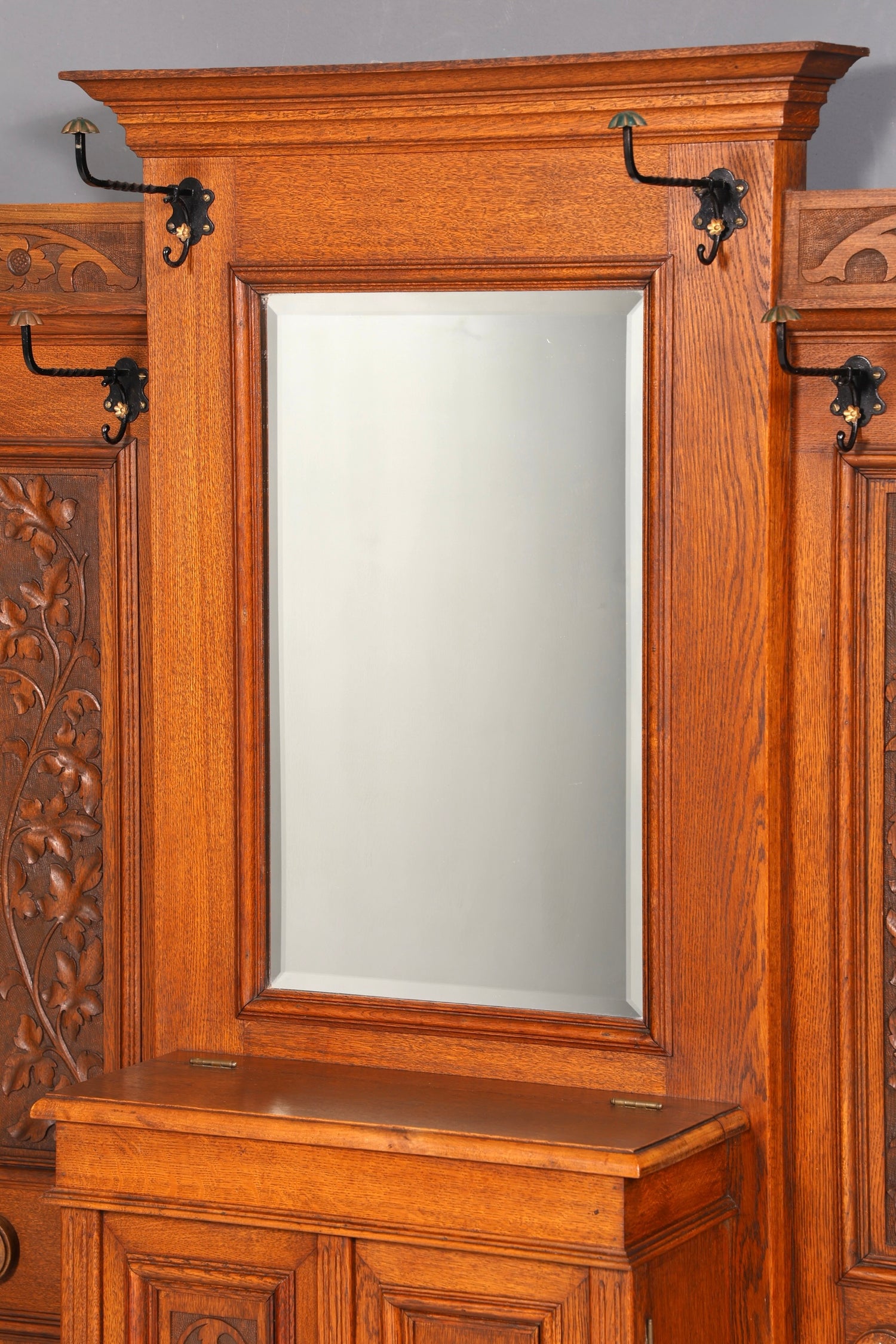 Traumhafte Jugendstil Garderobe Flurgarderobe Eiche Antik Kleiderwand mit Spiegel Dielenmöbel Wandgarderobe