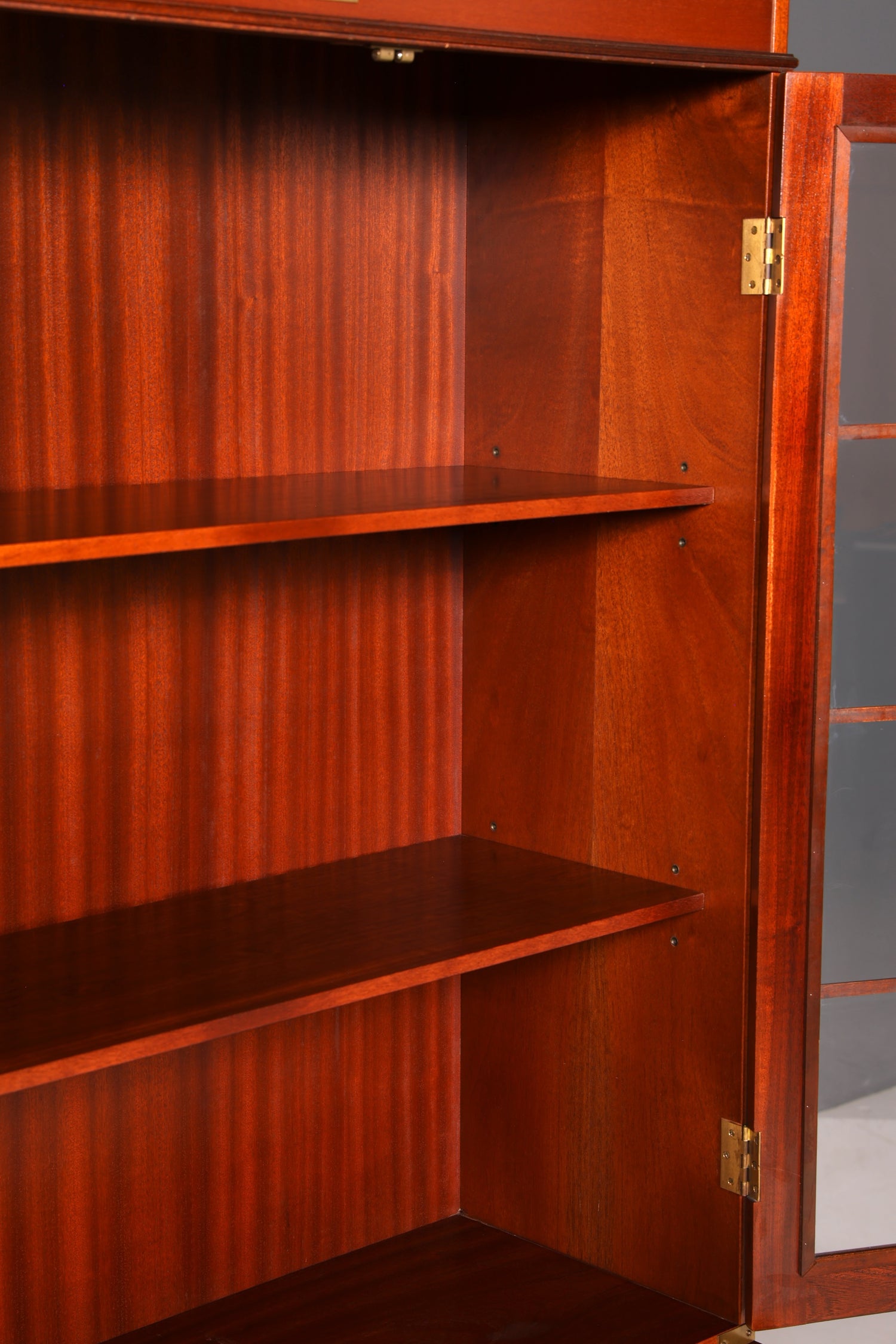 Beeindruckender Maritimer Vitrinenschrank Englischer Schrank echt Holz Bibliothek Englische Anrichte