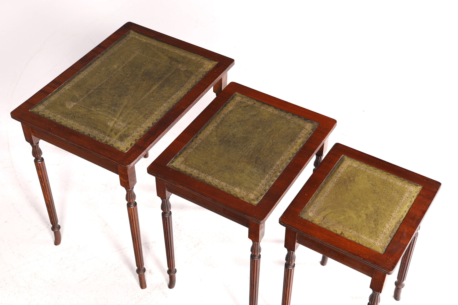 Filigranes Englisches Tisch Set Couchtisch Englisch Antik Stil 3er Satz echt Lederauflage Ablagetisch Holz Beistelltisch