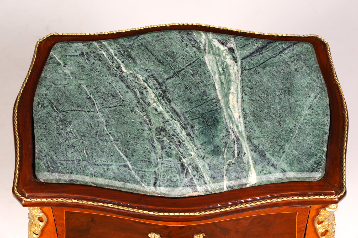 Prachtige Louis XV-bijzettafel in barokstijl, marmeren commode en telefoontafel