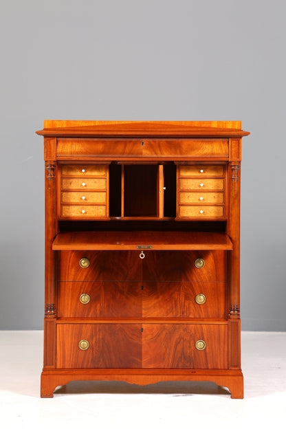 Stilvoller Sekretär im Biedermeier Stil Englisch Kommode Antik Bürokommode