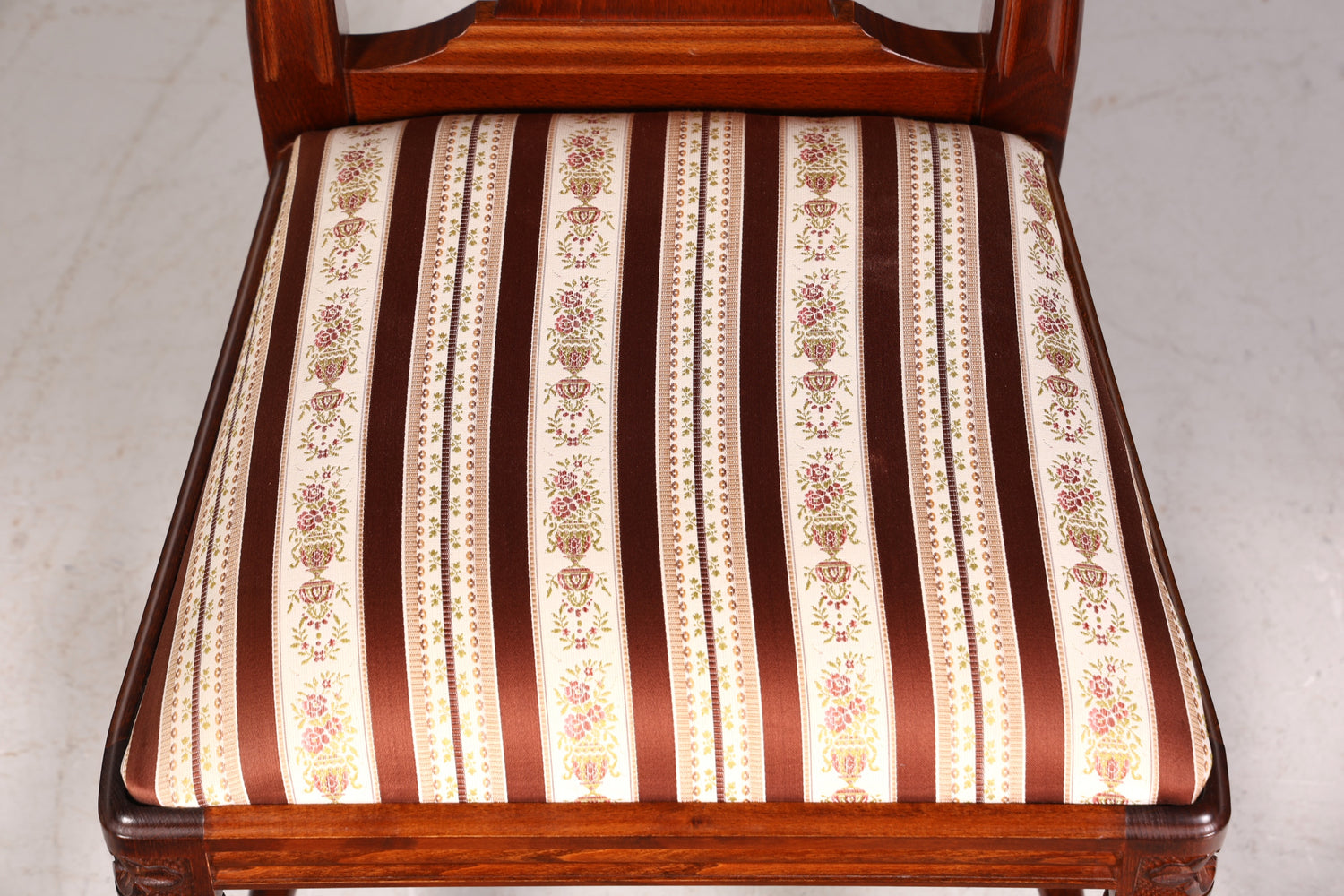 Dreamy chair in Gustavian style, English kitchen chair, antique style secretary chair