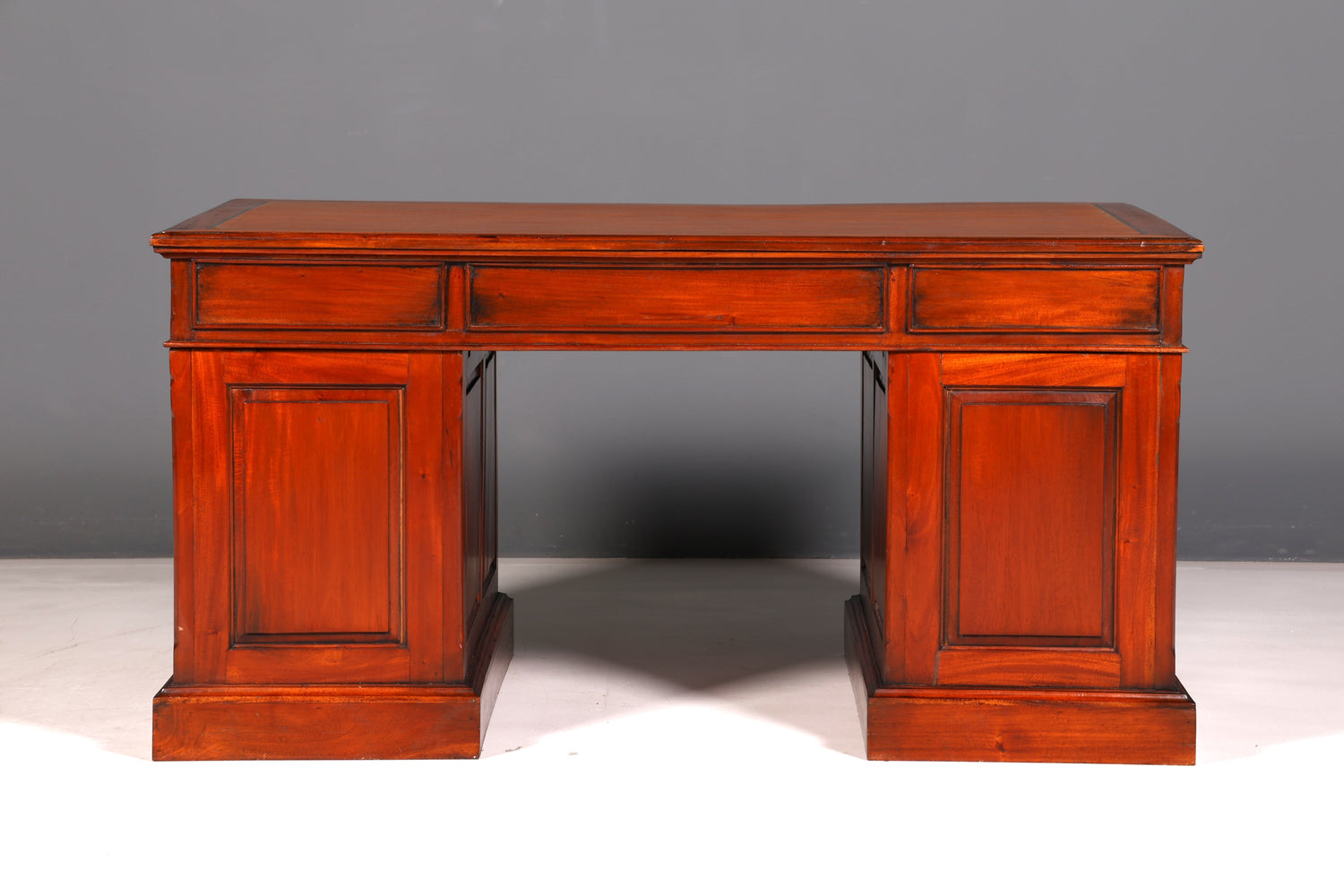 Prachtig Engels mahoniehouten bureau Kantoortafel Antiek kantoor bureau Partnerdesk Bureau