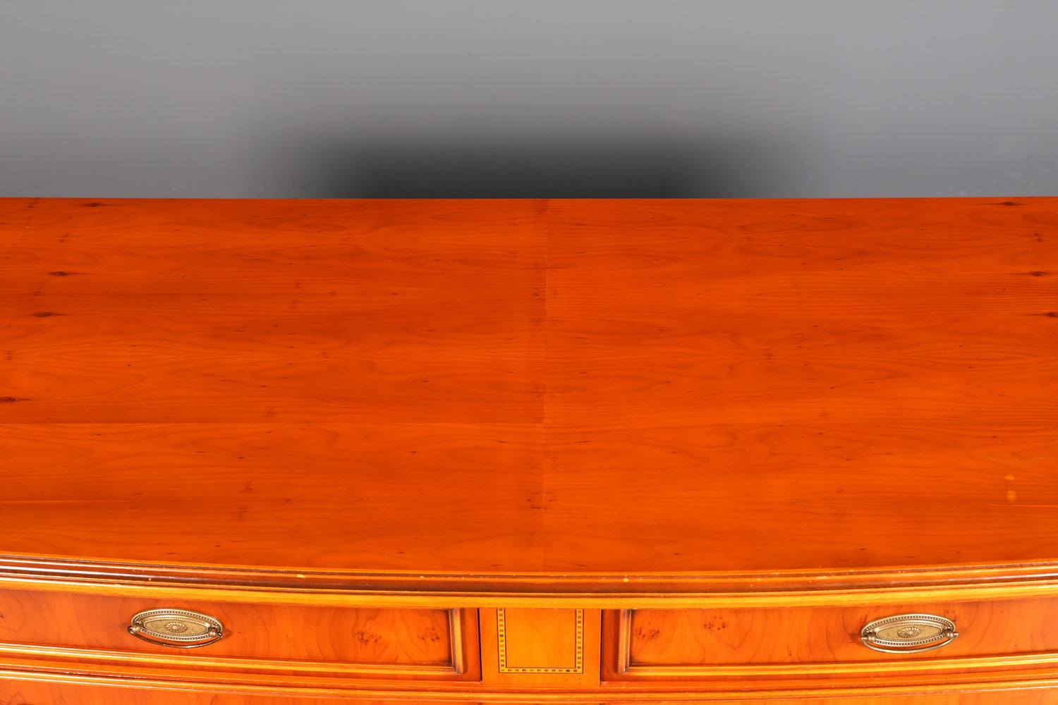 G214 Finish cm Wunderschönes Englisches Sideboard Eibe Schrank Antik Stil Buffetschrank Kommode (Kopie)