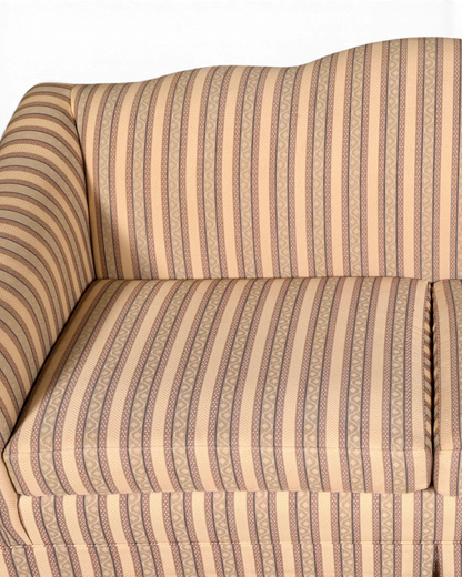 Hauptstadt Möblerei Drexel Heritage 3-Sitzer Sofa mit klassischem beigem Streifenmuster und weicher Polsterung