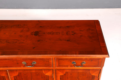 Wunderschönes Englisches Sideboard Eibe Schrank 60er Buffetschrank Kommode Anrichte Vintage